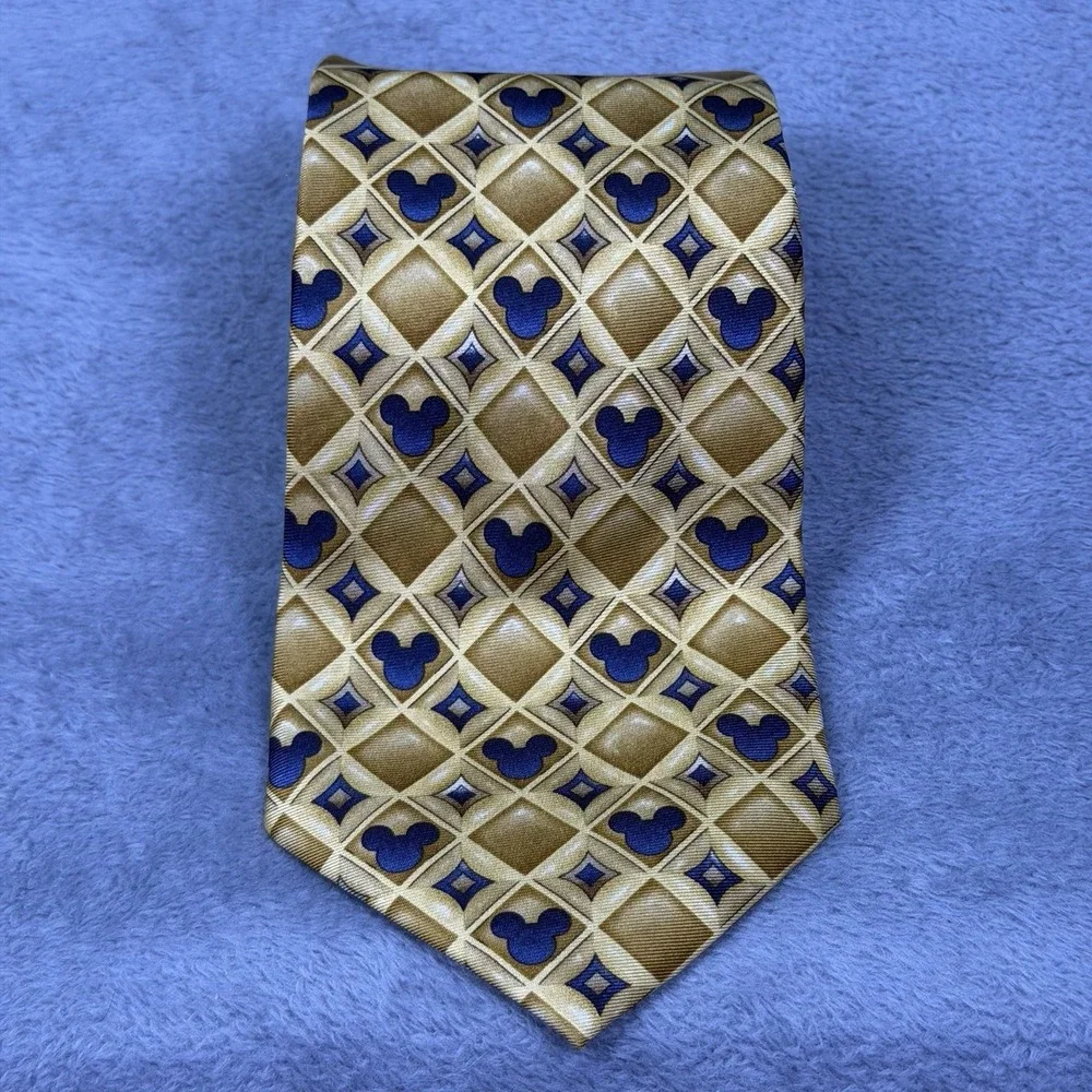 Walt Disney World Tie Mens Gold Mickey Mouse Diamond Geometric Silk 58